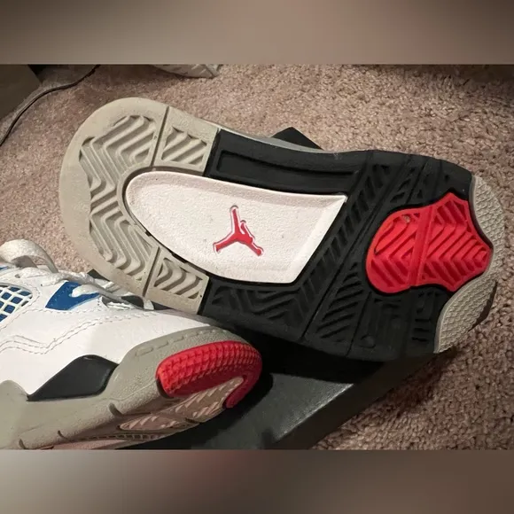 Jordan 4 Retro Beautiful shoes
