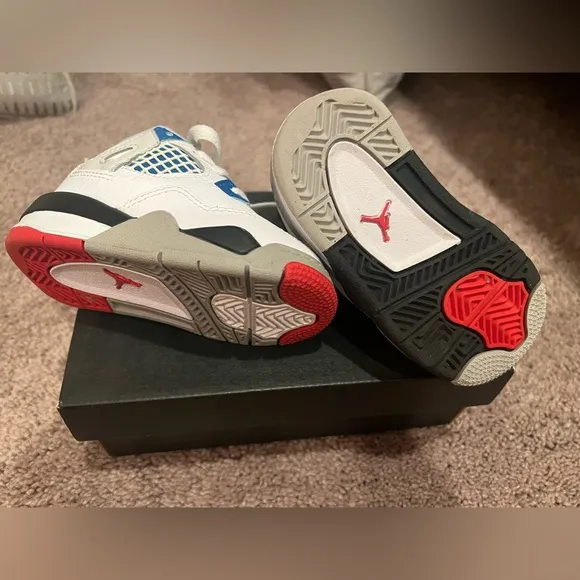 Jordan 4 Retro Beautiful shoes