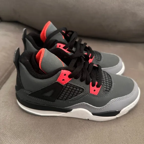 Jordan 4 retro infrared kids size 13c