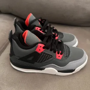 Jordan 4 retro infrared kids size 13c