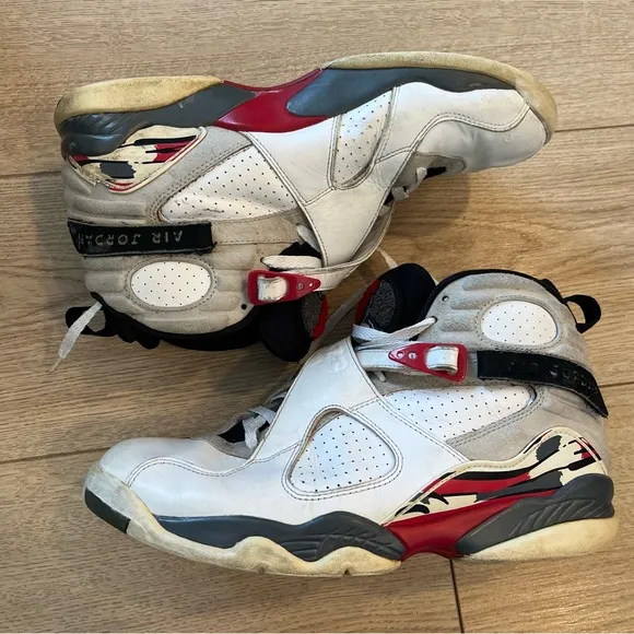 JORDAN 8 RETRO BUGS BUNNY Size 11 2008 Men's Shoes 305381-103