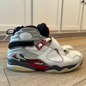 JORDAN 8 RETRO BUGS BUNNY Size 11 2008 Men's Shoes 305381-103
