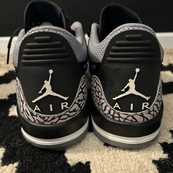 Jordan legacy 312 size 10 men  Blue and Black