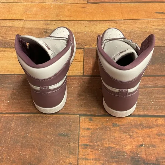 Jordan Men's Air Jordan 1 Retro High OG &quot;Mauve&quot; Basketball Shoes