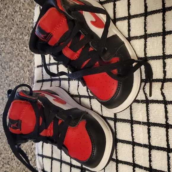 Jordan retro 1 high og (remastered)