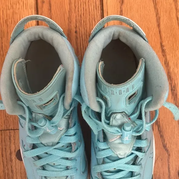 Jordan retro 6 Pantone blue boys 6.5 ladies 8 shoes sneakers basketball