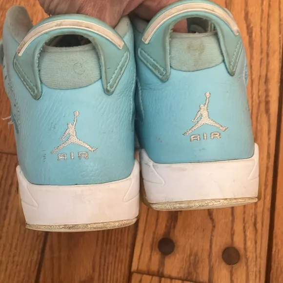 Jordan retro 6 Pantone blue boys 6.5 ladies 8 shoes sneakers basketball
