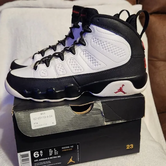 Jordan Retro 9 Black and White Men's Shoes