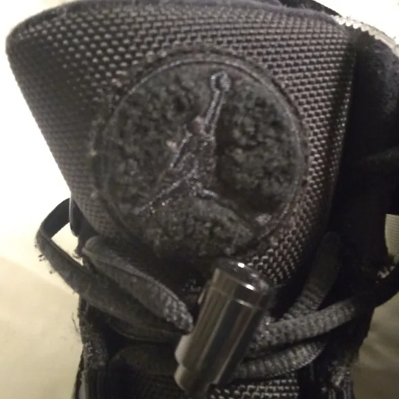 Jordan ( Retro)tennis/ basketball shoes