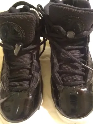 Jordan ( Retro)tennis/ basketball shoes