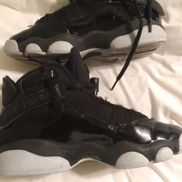 Jordan ( Retro)tennis/ basketball shoes
