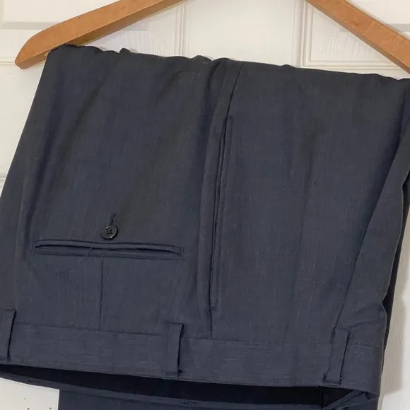 Jos. A. Bank Men’s Charcoal Suit Set Size 41R &amp; 35R