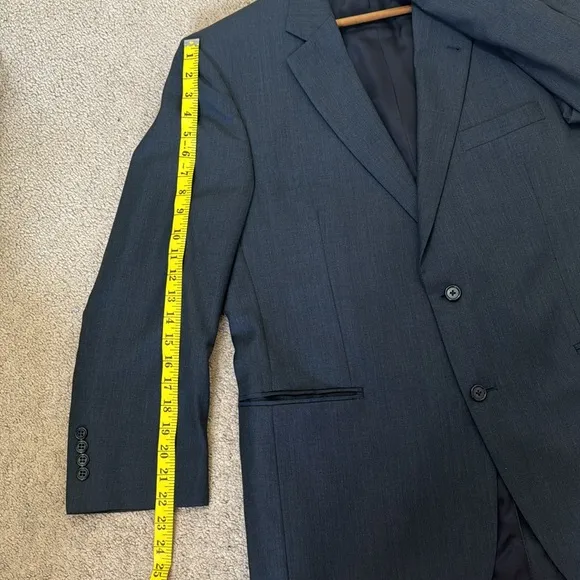 Jos. A. Bank Men’s Charcoal Suit Set Size 41R &amp; 35R