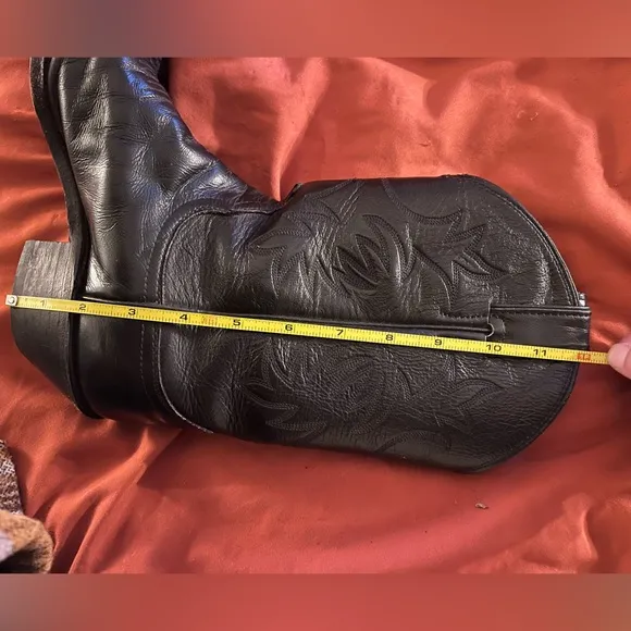 Justin boots. Black excellent condition