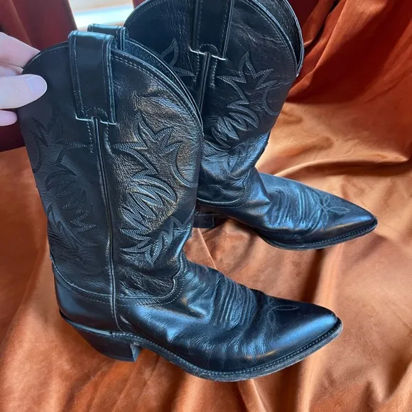 Justin boots. Black excellent condition
