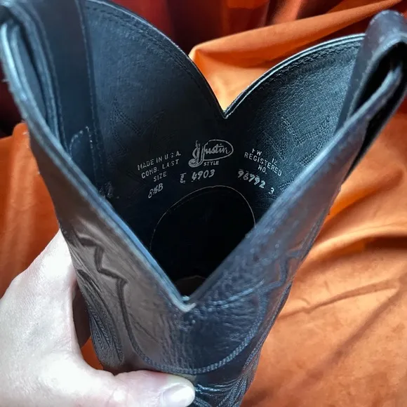 Justin boots. Black excellent condition