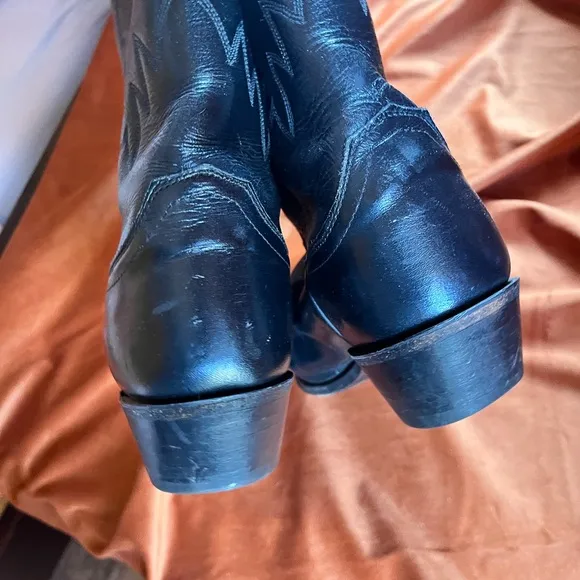 Justin boots. Black excellent condition