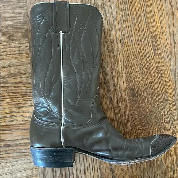Justin Women’s Retro Cowboy Boot size 6 1/2 A