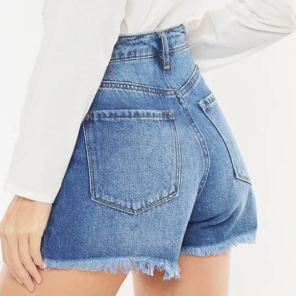 KanCan Button Fly Distressed High-Rise Frayed Denim Cut-Off Cotton Jean Shorts