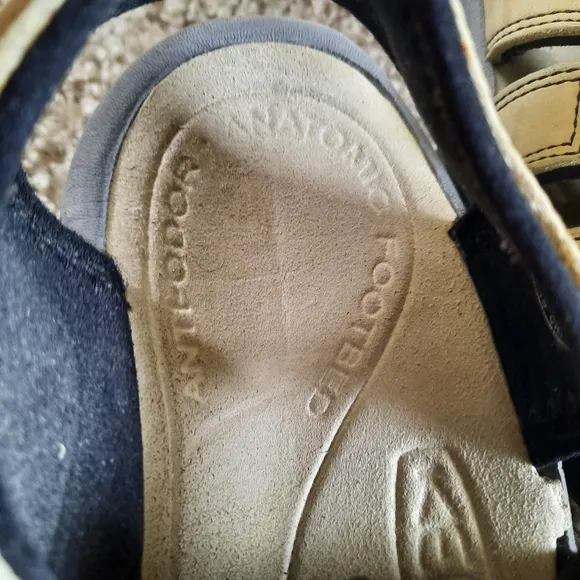 Keen Newport Leather Hiking Sandals Light Tan Pull Cord Slip On Size 7