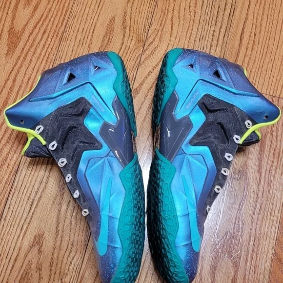 Kids' Blue and Green Athletic Shoes