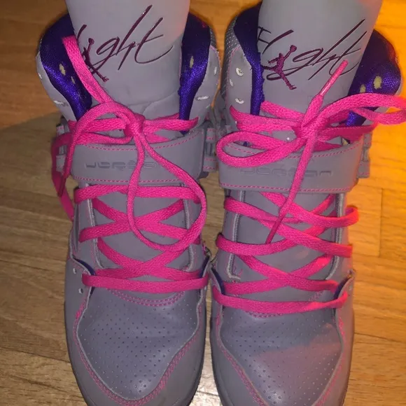 Kids Jordan 4 retro shoes