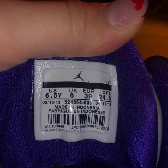 Kids Jordan 4 retro shoes