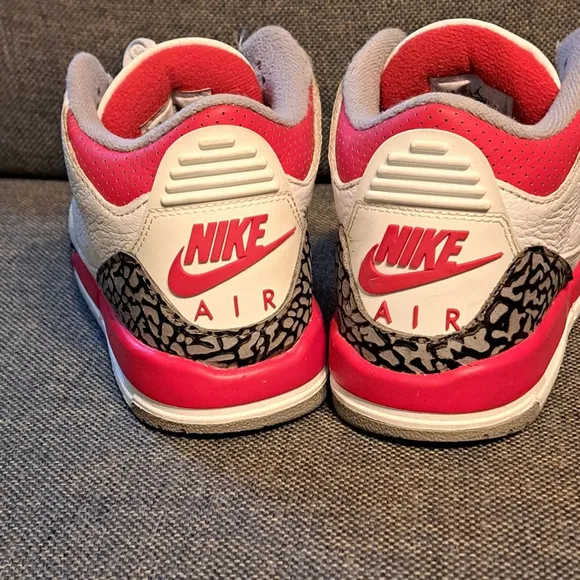Kids Nike Air Jordan 3 Retro Size 4Y White Red Shoes