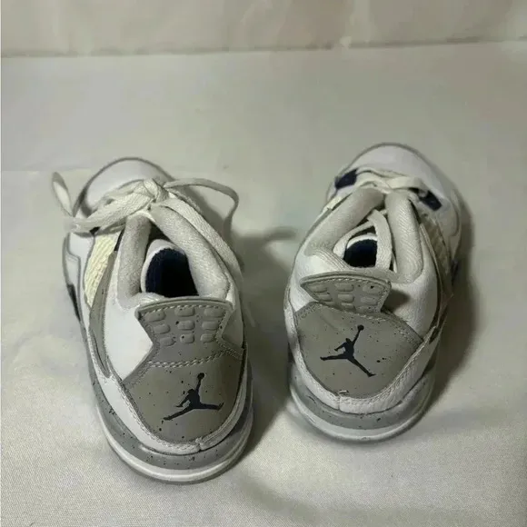Kids size 13.5 Air Jordan 4 Retro shoes, #I653