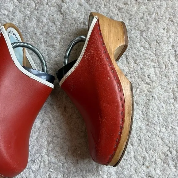 Kloster Trofflen VTG Matte Red Leather Wooden Slip On Clogs Made in Switzerland