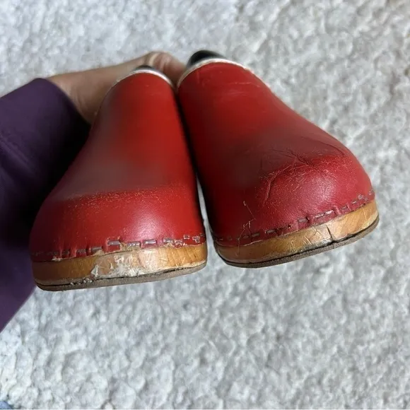 Kloster Trofflen VTG Matte Red Leather Wooden Slip On Clogs Made in Switzerland