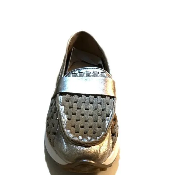 Koi Pond platform platinum shoe