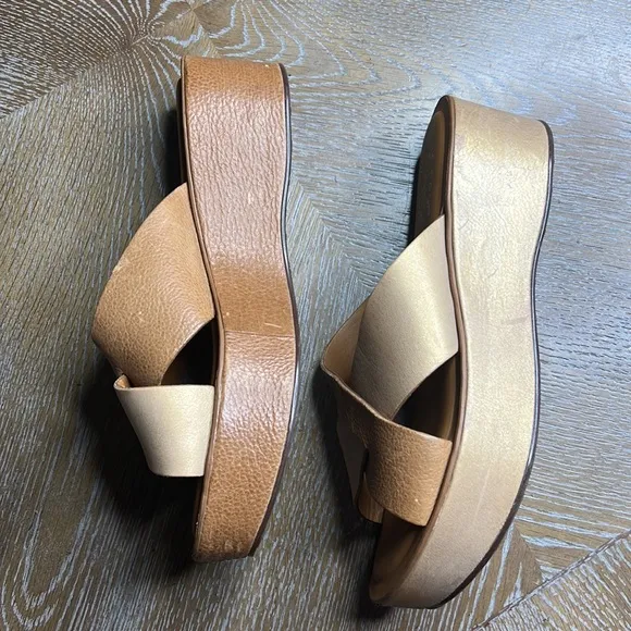 KORK-EASE Brown Gold Platform Leather Sandals 9/40.5