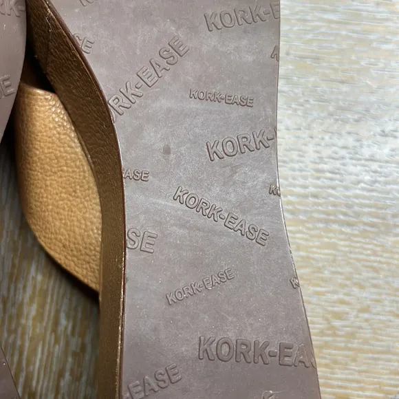 KORK-EASE Brown Gold Platform Leather Sandals 9/40.5