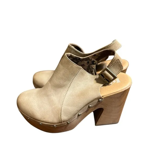 Korks Delaney Sling Back Platform Shoes Clogs