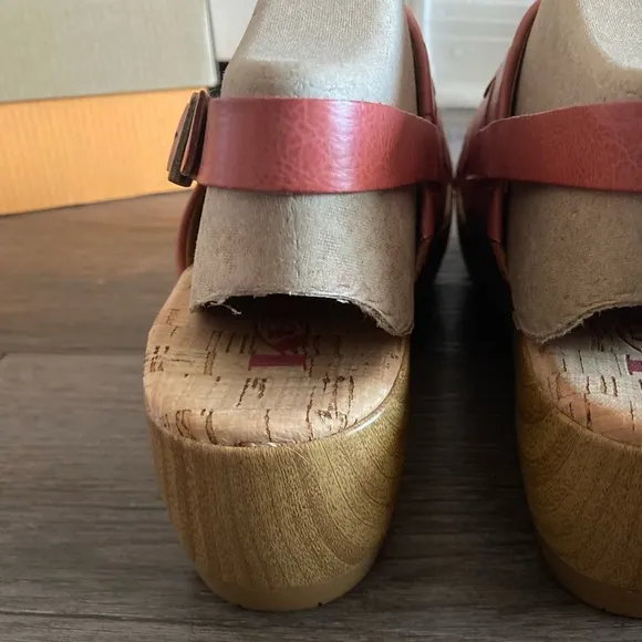 Korks-ease Freya Platform Sandals Dusty Red Leather New with box