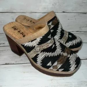 Korks Lori Clog Platform Western Boho Tan Aztec Size 6