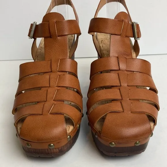 Korks Whitney Platform Sandals Size 10 Fisherman Studded Heeled Boho Summer