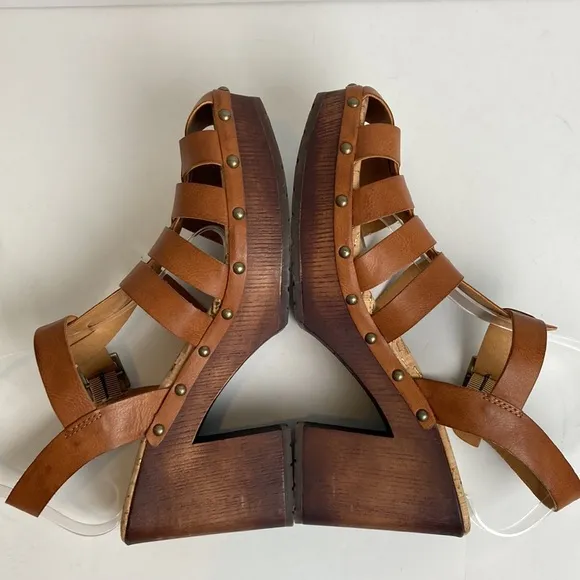 Korks Whitney Platform Sandals Size 10 Fisherman Studded Heeled Boho Summer