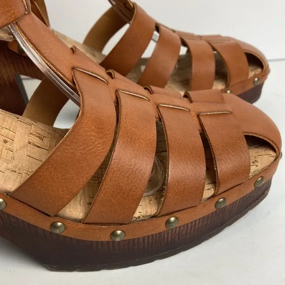 Korks Whitney Platform Sandals Size 10 Fisherman Studded Heeled Boho Summer
