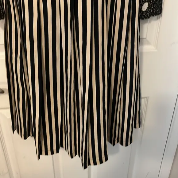 La Gatta Chic Italy Pleated Midi Skirt Sz M