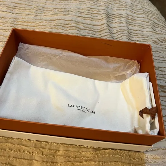 Lafayette 148 Black Oxford shoes in size 37.5 ( us 7 1/2 )