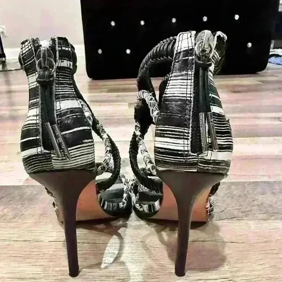 L.A.M.B. Black White Gladiator Heels Sandals Sz. US7.5