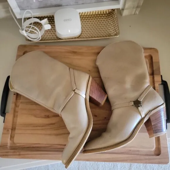 Laredo Chic Vintage Beige  Stacked Heel Boot - 9B
