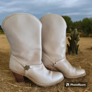 Laredo Chic Vintage Beige  Stacked Heel Boot - 9B