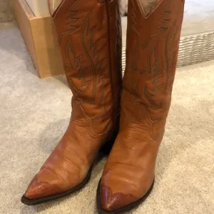 LARRY MAHAN VINTAGE LEATHER AND REPTILE COWGIRL BOOTS