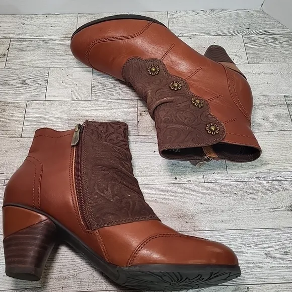 L'Artiste by Spring Step Belgard Women's Brown Leather Ankle Bootie Size 6 / 36