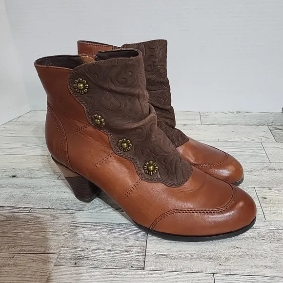L'Artiste by Spring Step Belgard Women's Brown Leather Ankle Bootie Size 6 / 36