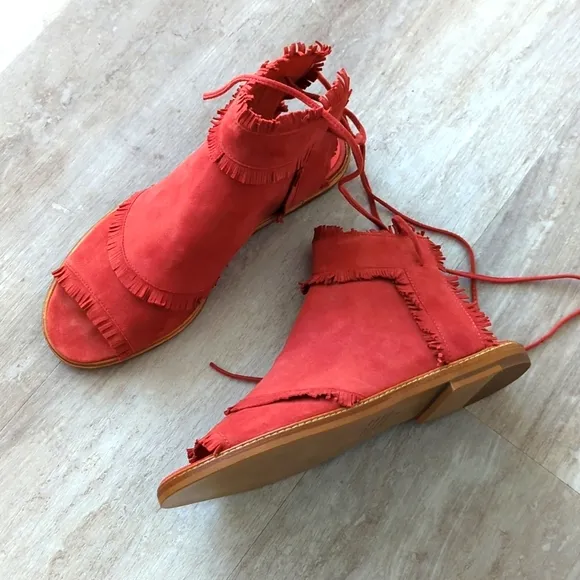 LAST PAIR🆕🌿FREE PEOPLE SILENT D SANDALS 🌿