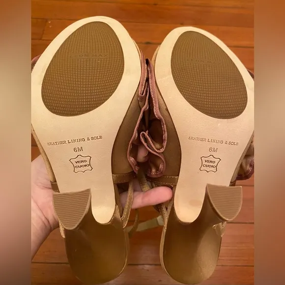 LEON MAX Eclipse Satin Ruffled Heel Sandals in Tan/Beige Size 6 NEW